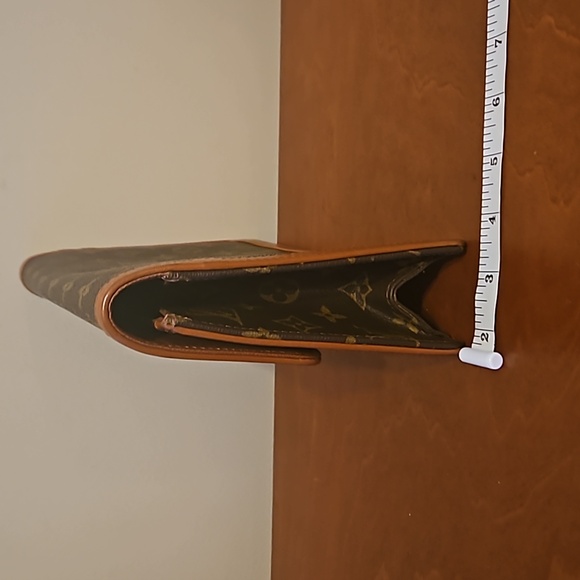 Louis Vuitton Monogram Pochette Dame 29 - Picture 5 of 17